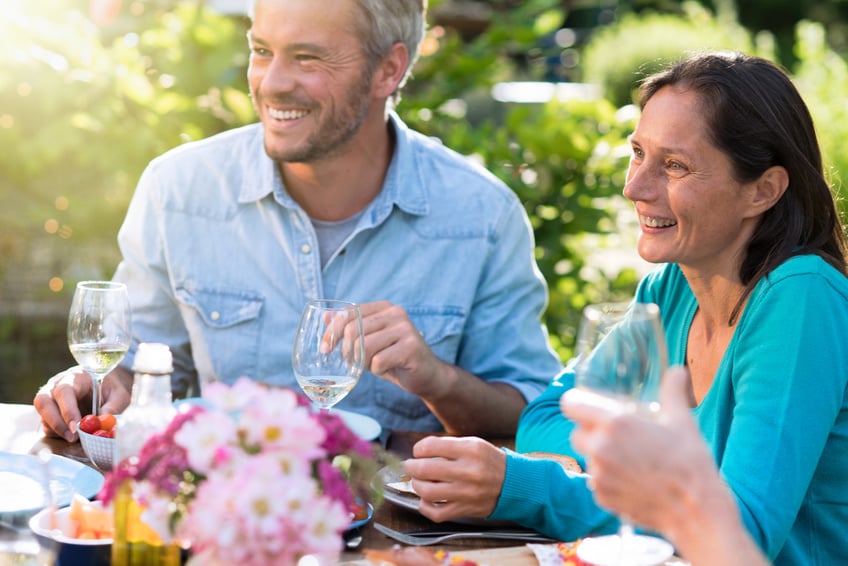 Wie man das perfekte erste Date in Österreich plant